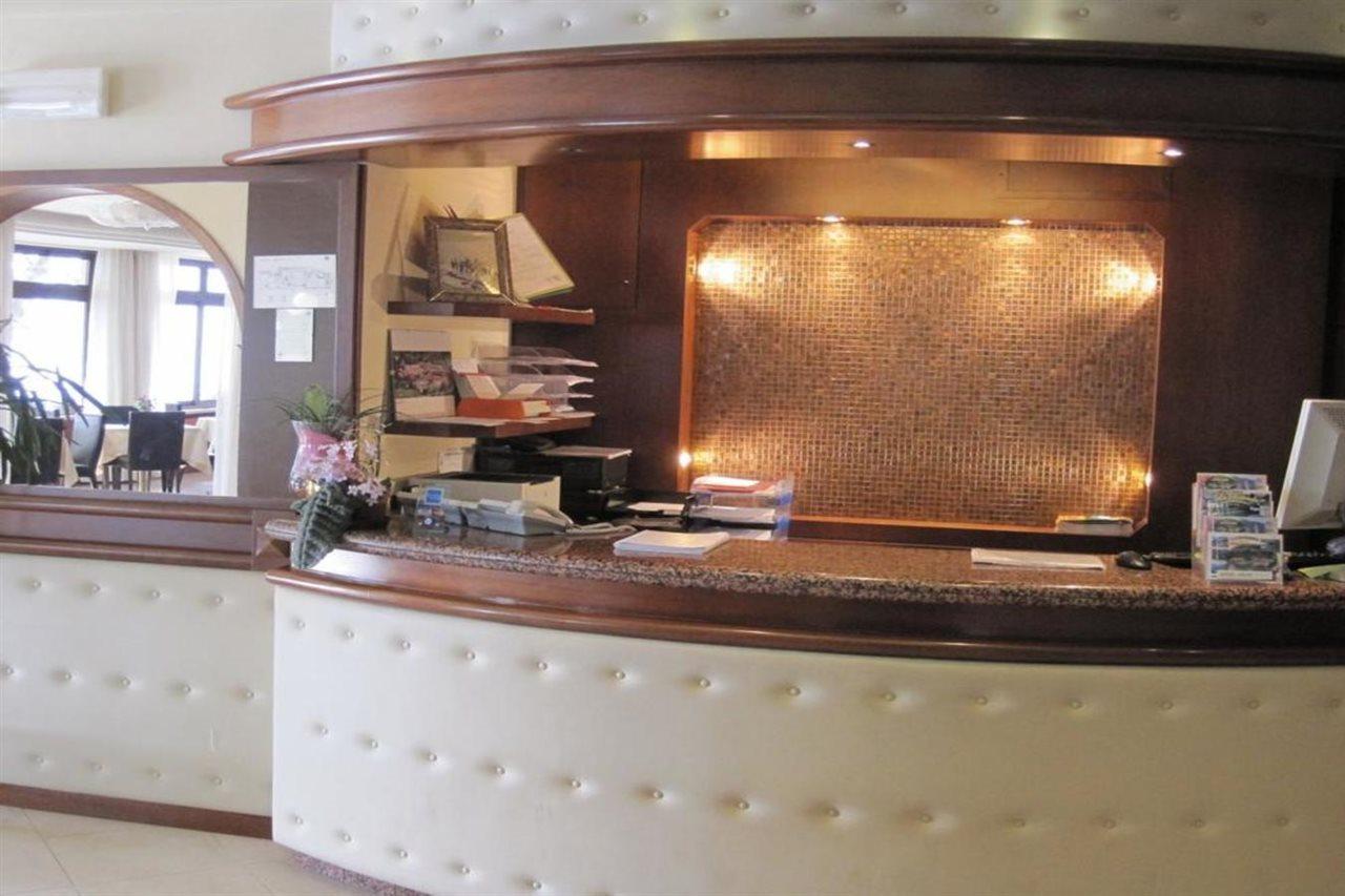 Hotel Residence La Rotonda Tignale Εξωτερικό φωτογραφία