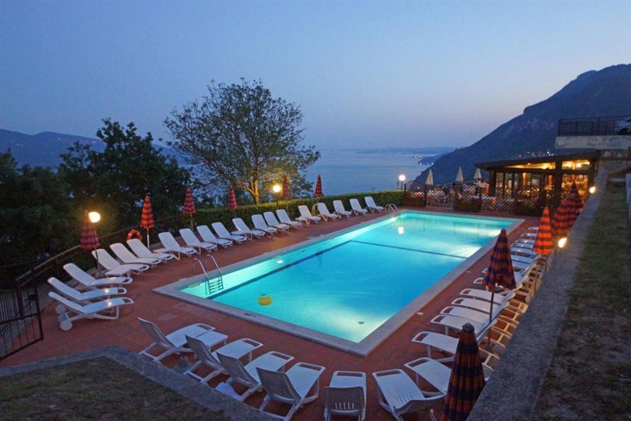 Hotel Residence La Rotonda Tignale Εξωτερικό φωτογραφία
