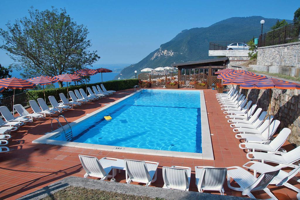 Hotel Residence La Rotonda Tignale Εξωτερικό φωτογραφία