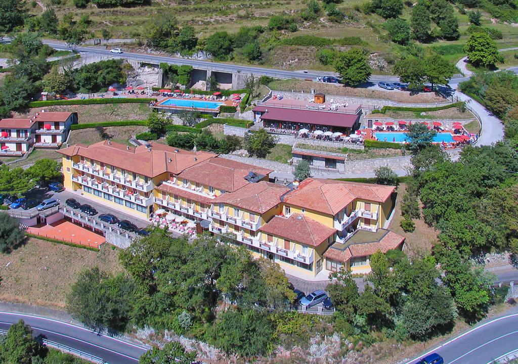 Hotel Residence La Rotonda Tignale Εξωτερικό φωτογραφία