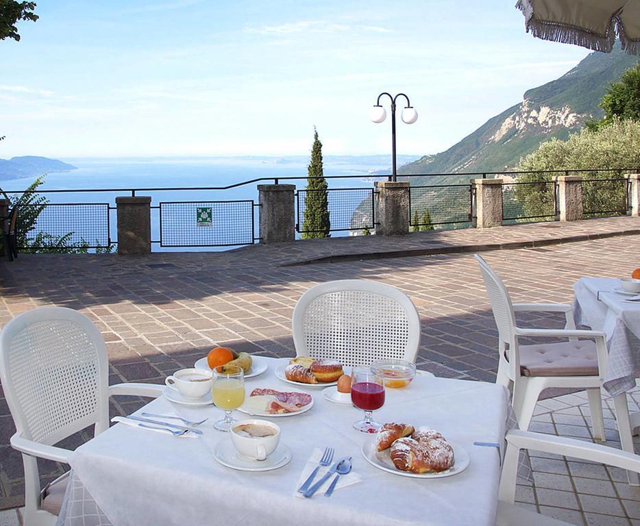 Hotel Residence La Rotonda Tignale Εξωτερικό φωτογραφία